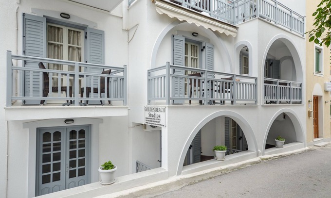 Old Town Naxos House | Golden Beach Studios