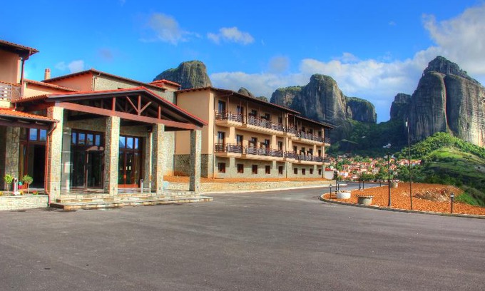 Kastraki Hotel | Grand Meteora Hotel