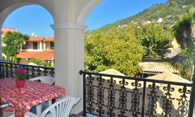 Agios Gordios Apartment | Holiday Apartments yannis on Agios Gordios beach in Corfu