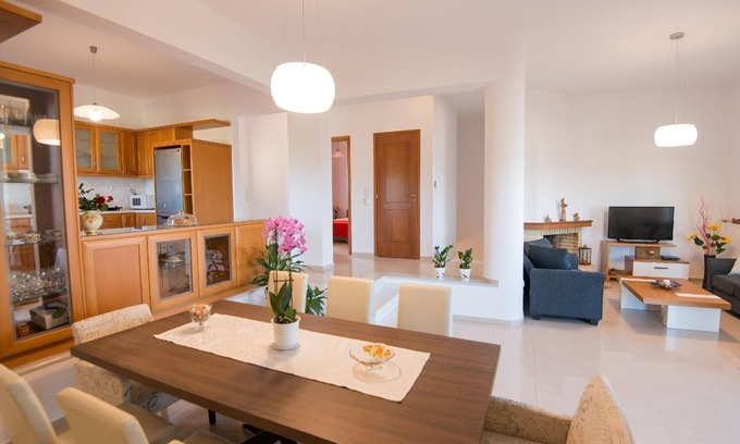 Dilofo House | Holiday house Giannoudi for 1 - 8 persons with 4 bedrooms - Twin house