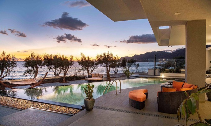 Koutsouras House | Holiday house Koutsouras for 1 - 13 persons with 5 bedrooms - Luxury holiday home