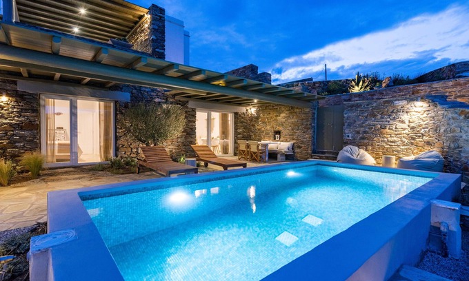 Exomvourgo Apartment | HONEYMOON SUITE AKROGIALI