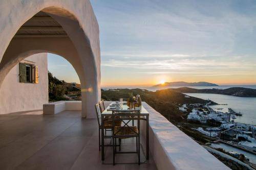 Ios House | House ∙ 3 bedrooms ∙ 6 guests