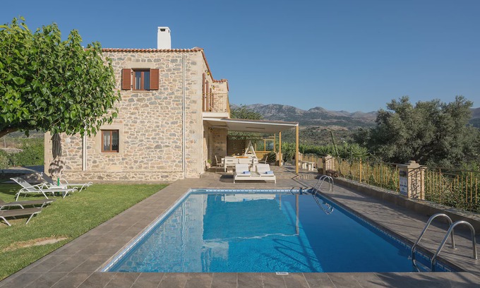 Embrosneros Villa | Impressive Private Villa Gianna with Unique Views!