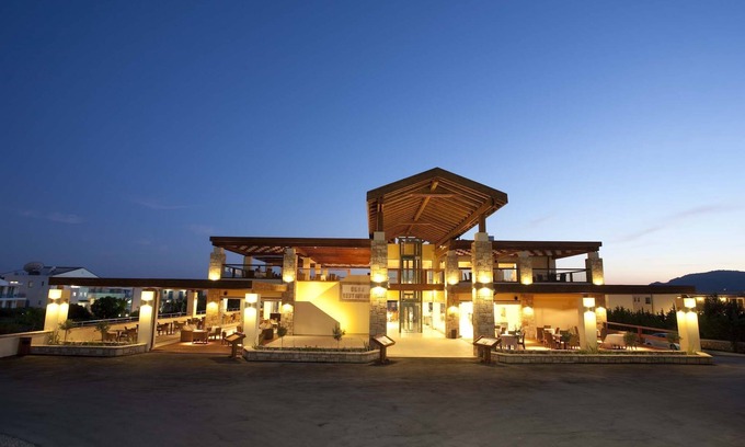 Pefkos Apartment | Island Blue Hotel