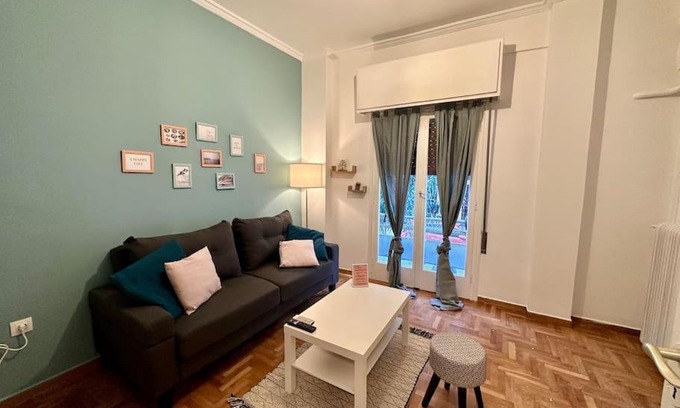 Pangrati Apartment | Kalimarmaro 1 BD apartment