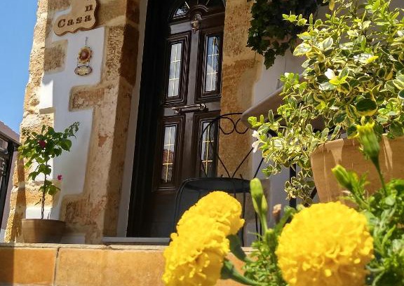 Platanias Town Apartment | La Casa Paterna