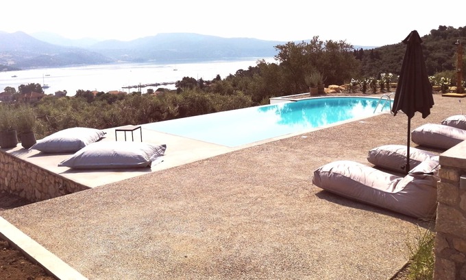 Lygia House | Laura Sew View House