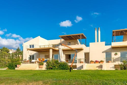 Lavreotiki Villa | Legrena Beach Villa