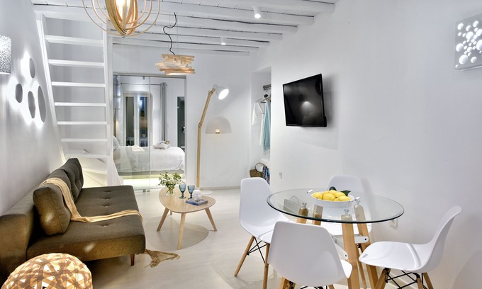Little Venice Hotel | Little Venice Suites