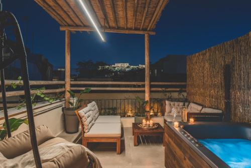 Psirri Apartment | Luxury Apartment with Acropolis View Terrace and Jacuzzi - Living Stone Moonstone