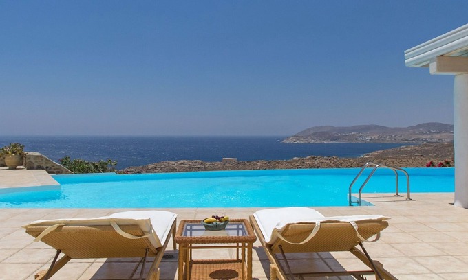 Kalafatis Villa | Luxury Mykonos Property