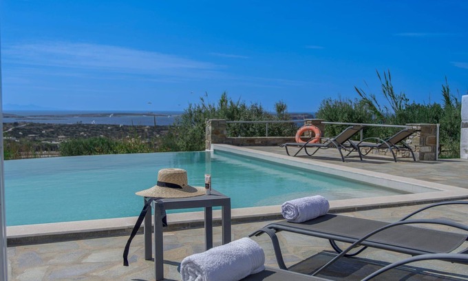 Nea Cryssi Akti Villa | Majestic Paros Villa | Villa Olive.