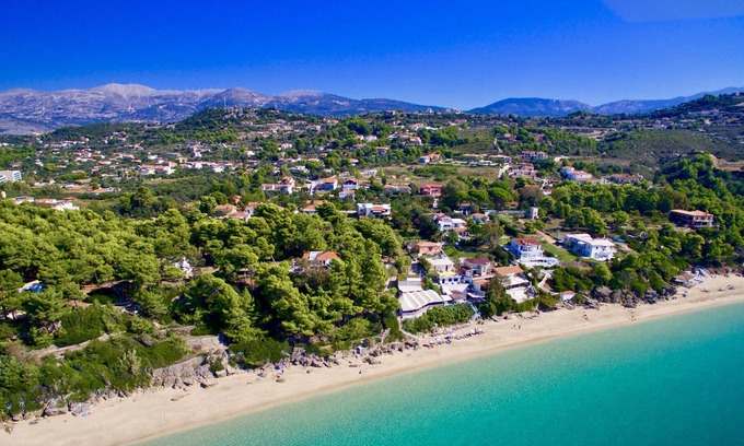 Lassi Apartment | MARILIA GARDEN APARTMENTS WITH 3 BEDROOMS 2 MIN FROM MAKRIS GIALOS BEACH
