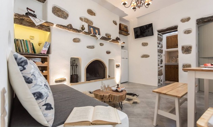 Koronos House | Marina's traditional stone house