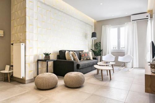 Makrigianni Apartment | Modern Design Acropolis Flat