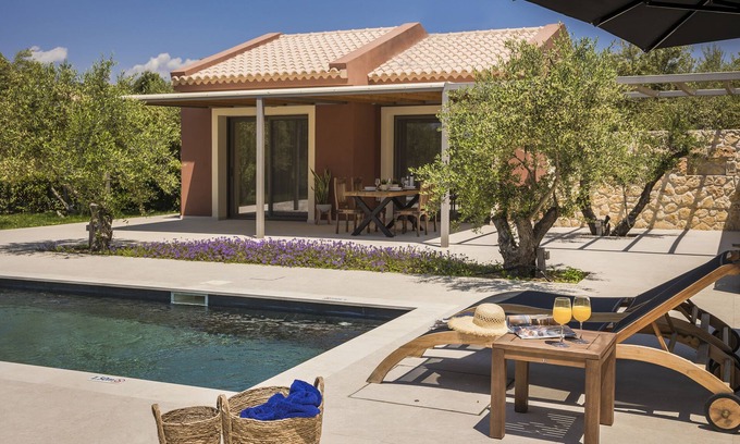Kaligata Villa | Moschato Estate Villas