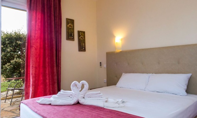 Nea Tirintha Apartment | Nafplion Bros Garden Home in Olive Grove Resort