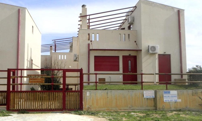 Spata-Artemida House | nemhouses near the airport and the sea in artemida