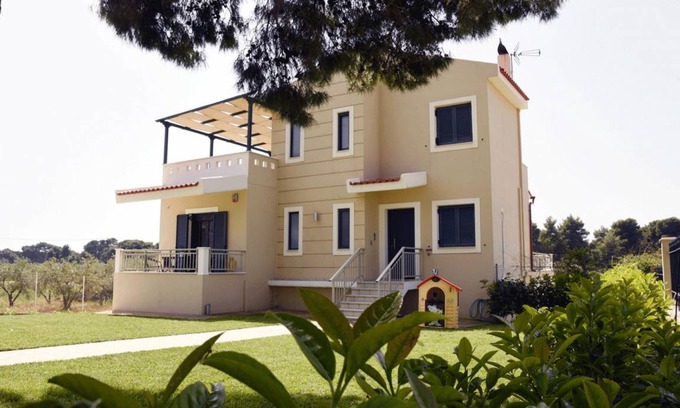 Lepreo Villa | Panelma Villa Tranquil Coastal Retreat Zacharo