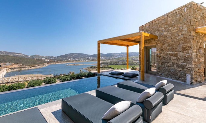 Mykonos Hotel | Panormos Bay Suites