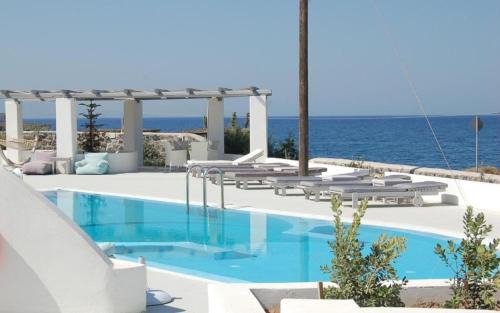 Kamari Apartment | Sea paradise villas - Seaside & private jacuzzi