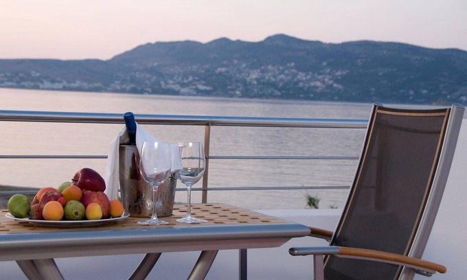 Porto Rafti Apartment | Sea Sight Hotel