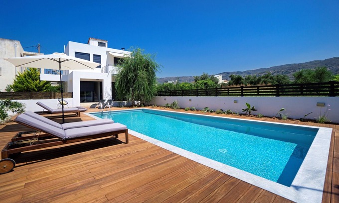 Katsifariana Villa | Seametry Luxury Living Villa : Effortless excellence