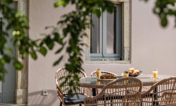Aperathos House | Serenity Village
