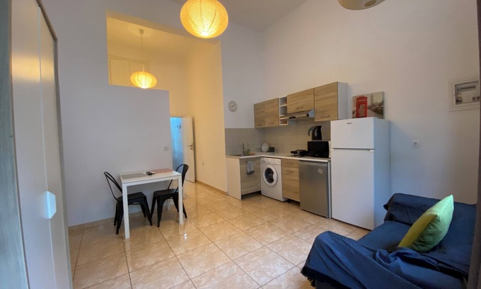 Korinthos Apartment | Sisifou Apartments
