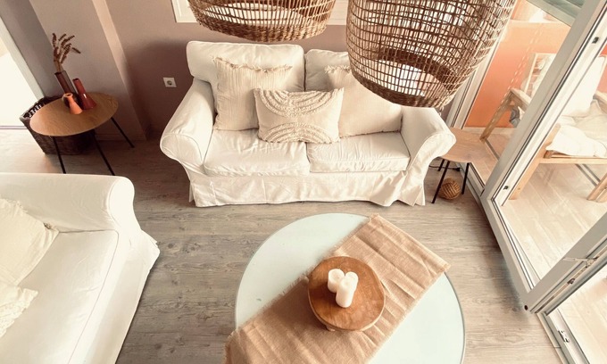Dassia Apartment | Spacious and peaceful place for your vacation, soraude with green gardens