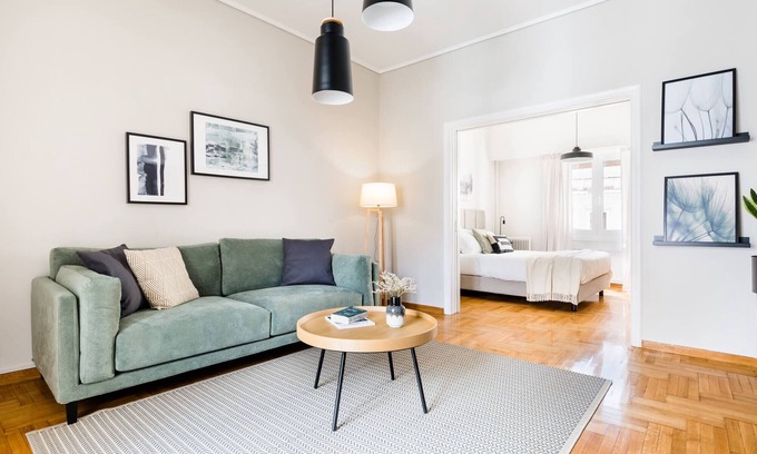 Athens City Centre Apartment | Stylish Modern 2BD Apartment in Plaka