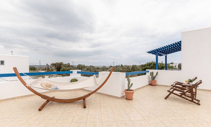 Naxos Town Hotel | Summer Memories
