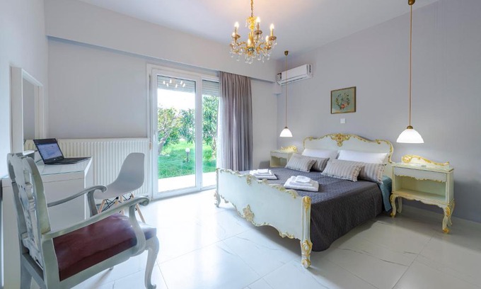 Ialyssos House | THE THREE PINES