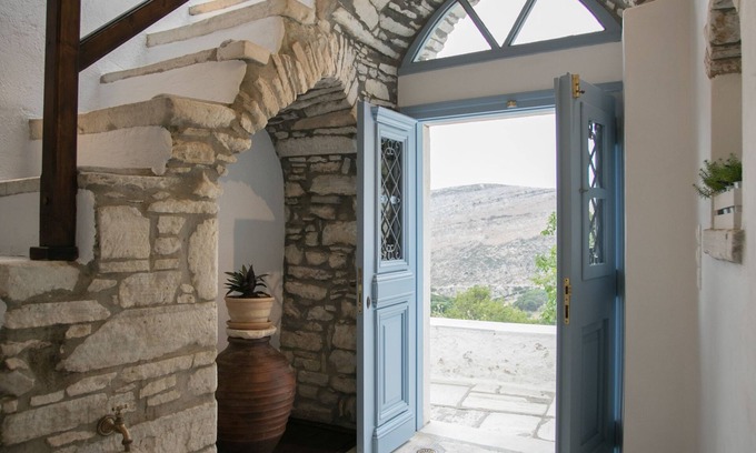 Aperathos Apartment | Traditional Inn Pirethron
