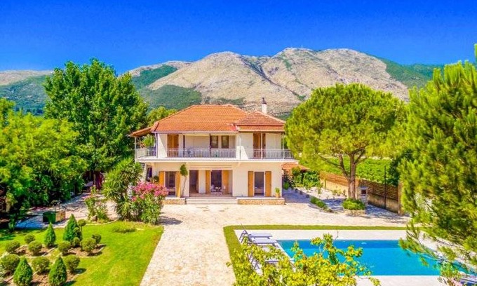 Pigadhakia Villa | Villa ∙ 5 bedrooms ∙ 10 guests