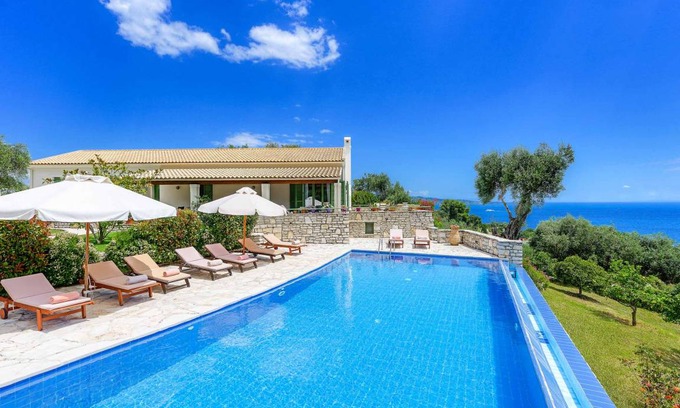 Kalami Villa | Villa ∙ 5 bedrooms ∙ 11 guests