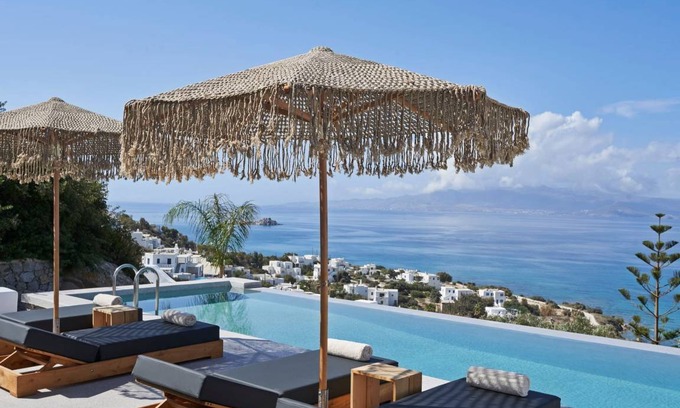 Maragas Villa | Villa ∙ 9 bedrooms ∙ 22 guests