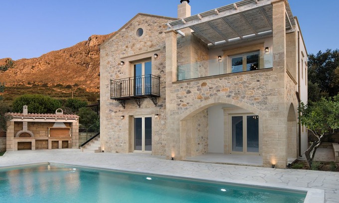 Pervolakia Villa | Villa Antonoussa -Newly Built Villa on Keras-