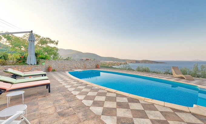 Melissopetra House | Villa Bamour |Two-bedroom House