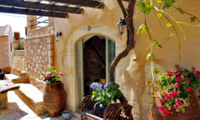 Vamos House | Villa Irilena,beautiful traditional villa for up to 10 people