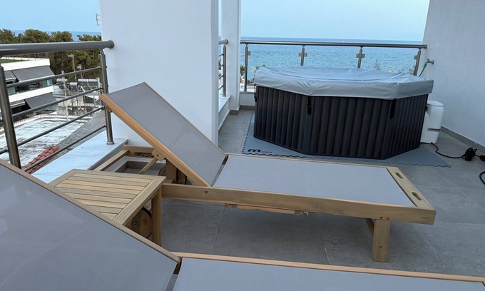 Kallikratia Apartment | Villa Maria Lux Apartments by BookVillaEU