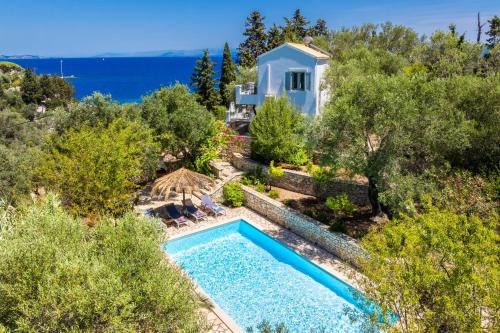 Longos Villa | Villa Marmari