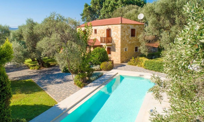 Kolymbari Villa | Villa Miguela: Large Private Pool, A/C, WiFi, Eco-Friendly