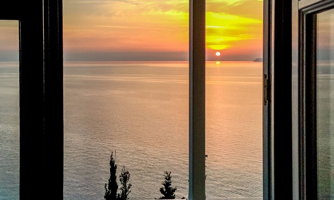 Xanthi Region Villa | “Villa Nina” is located above a beautiful beach with breathtaking sunset views.