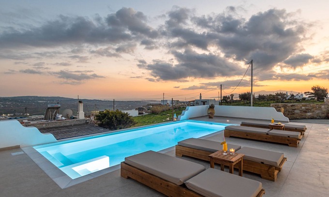 Naxos Town Villa | Villa of Roses - Private villa with pool