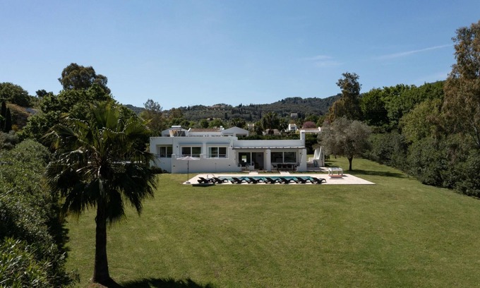 Petaleia Villa | Villa Rosemarine