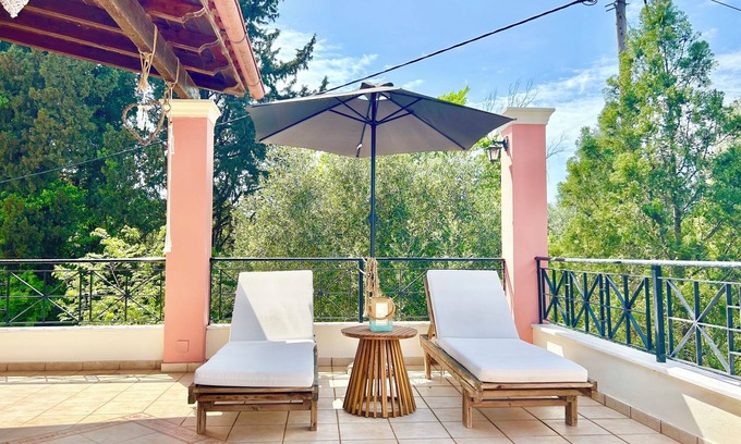 Ipsos Villa | Villa Valia Seaside (Coastline-Beach access-Nature-Ipsos bay Corfu)