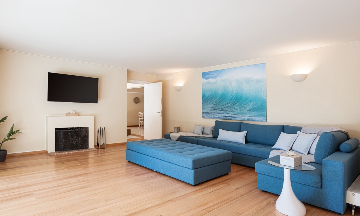 Glyfada Villa | Elaia Mega Mansion