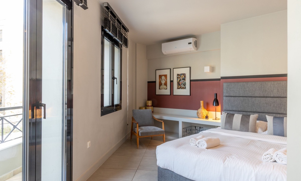 Psirri Apartment | Superb Central Athens Suite With Rooftop Perfect for 5 Guests 85sqm